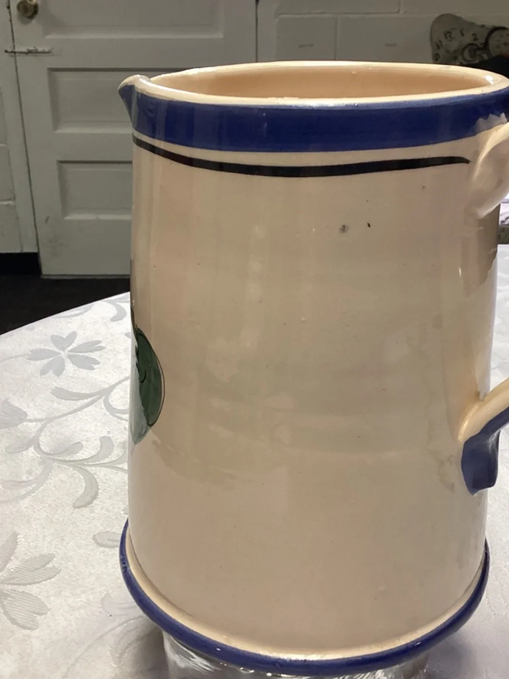 Grapes motif made I. Italy pitcher just beautiful